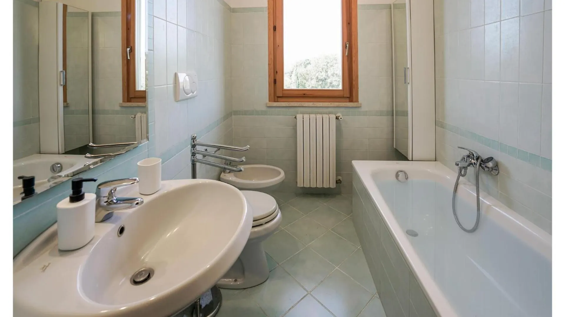 Amazing Home In Lucignano With Kitchen Italy
