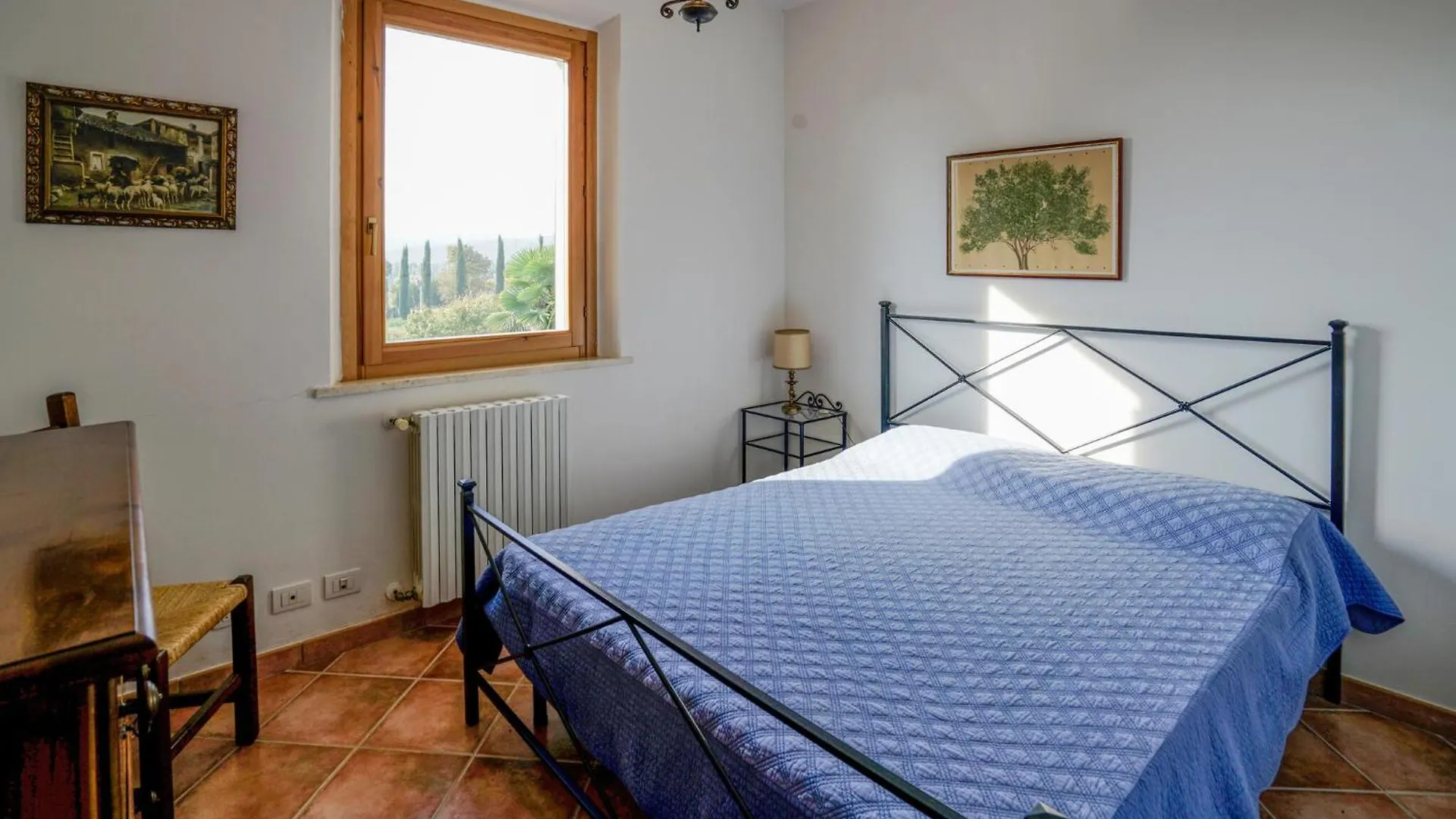 Amazing Home In Lucignano With Kitchen