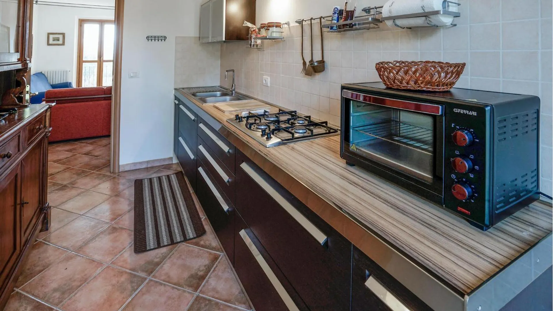 Amazing Home In Lucignano With Kitchen